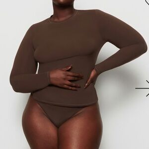 SKIMS Fits Everybody Long Sleeve T Shirt Cocoa Large NWT